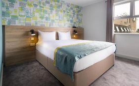 Camden Deluxe Hotel Dublin 2*